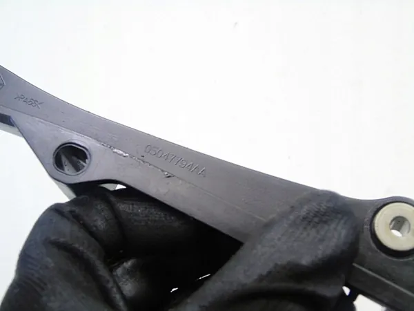 Jakoketjun Ohjain 3.6 Pacifica Durango Cherokee Charger 05047794AA image 3