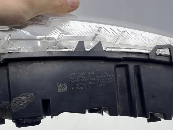 Citroen C4 Picasso II Farol Direito Frontal LED OEM image 5