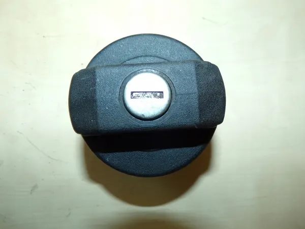 Bouchon Réservoir VW T4 OEM 1HO201553A - Occasion image 4