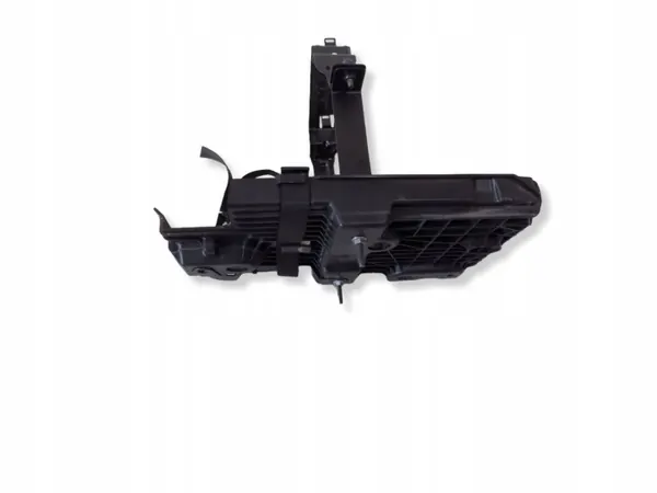 Volvo XC90 II akun kiinnityspohja OEM 31688220 image 3