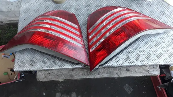 Achterlicht Rechts Mercedes W220 Lift Origineel image 2