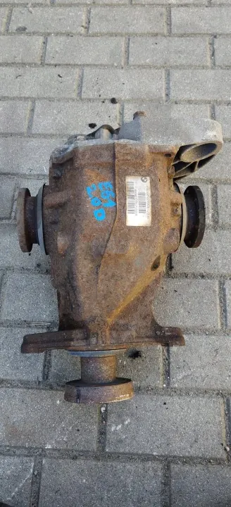 BMW E60 E61 Taka-akselin Differenssilaakeri OEM 7560587 2.64 image 6