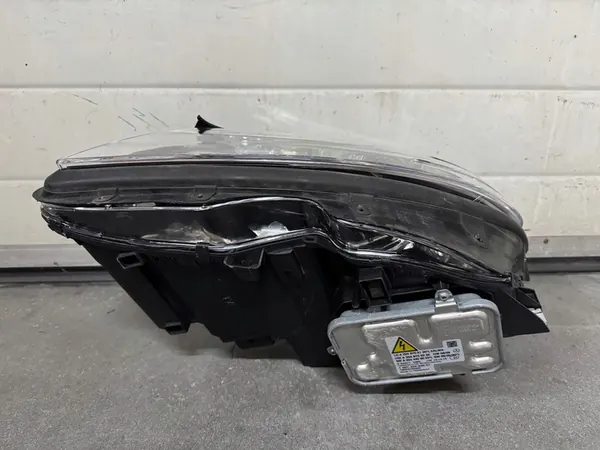 Mercedes C-Klasse W204 Bi Xenon Links Rechts Lamp OEM A2048200159 image 5