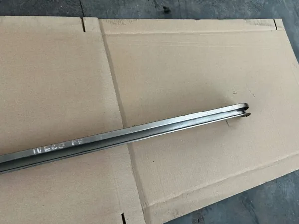 Carrilho guia porta corrediça direita OEM VHB5390 Iveco Daily III image 3