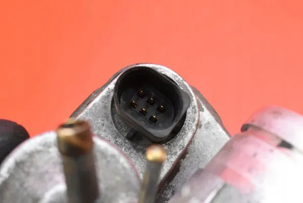 Corpo de borboleta Audi A4 B6 1.6 8V 2000-2005 06B133062D image 10