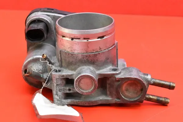 Corpo de borboleta Audi A4 B6 1.6 8V 2000-2005 06B133062D image 3