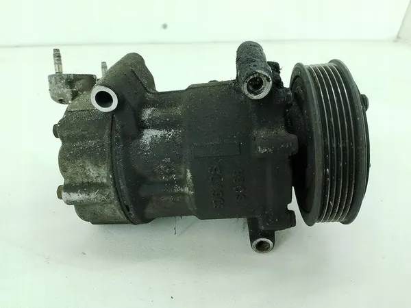 Compresseur de Climatisation Peugeot 206 Plus 1.4 HDI 9671453780 image 4