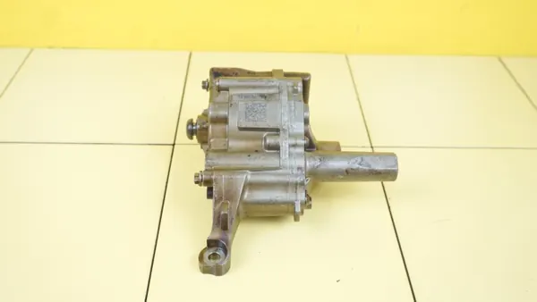 Pompe à huile OEM 7516396 pour moteur BMW N52B25 image 2