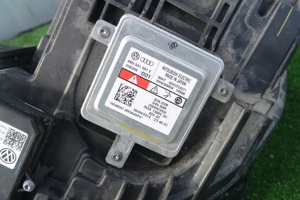 Farol dianteiro esquerdo Xenon LED VW Jetta 15-18 image 8