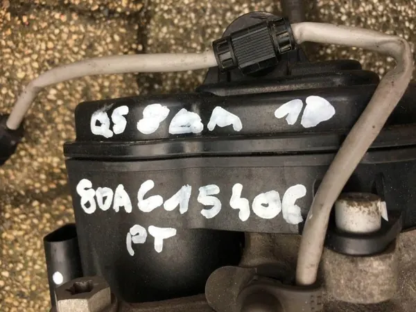 Jarrujousin Audi Q5 80A Taka Oikea/Vasen OEM 80A615405 80A615406 image 10