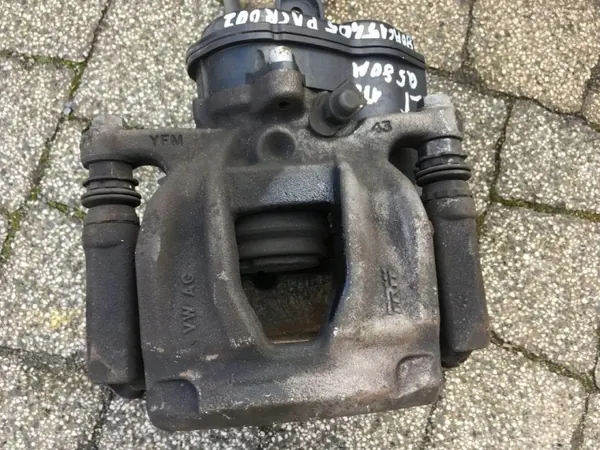 Jarrujousin Audi Q5 80A Taka Oikea/Vasen OEM 80A615405 80A615406 image 7