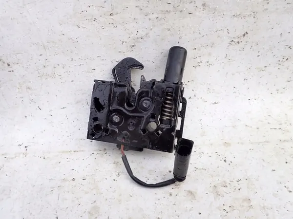 SKODA KODIAQ MOTORHUDFÄSTE 565823509 image 3