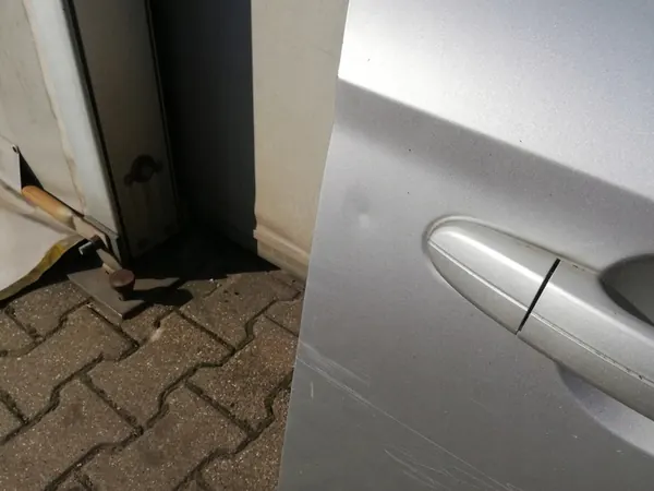 Höger Framdörr Ford Mondeo MK4 10-15 OEM 1778161 image 3