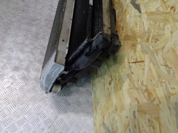 Conjunto de Intercooler y Radiador Renault Megane II 1.9DCI image 3