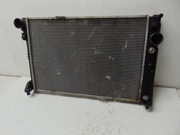 Radiateur d'eau OEM A2045003603 pour Mercedes X204 2.1 image 7