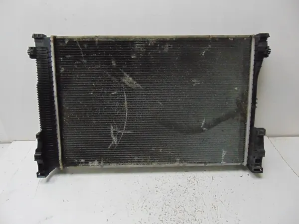 Radiateur d'eau OEM A2045003603 pour Mercedes X204 2.1 image 8