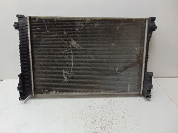 Radiateur d'eau OEM A2045003603 pour Mercedes X204 2.1 image 9