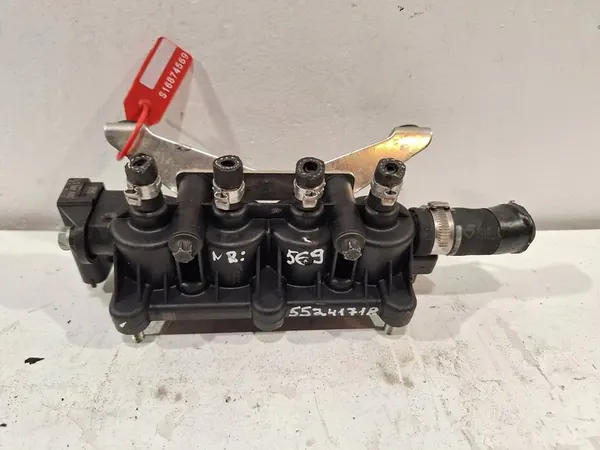 Opel Meriva B Injectoren 55241718 image 2