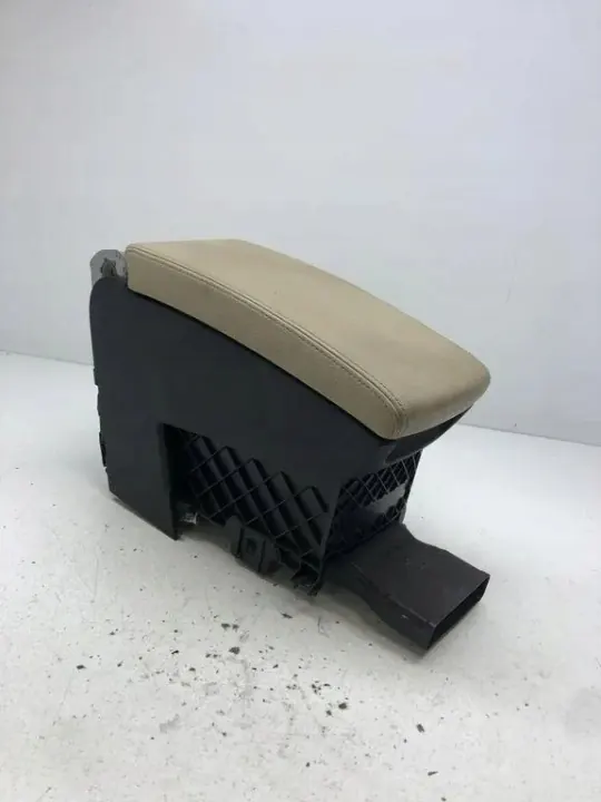 Accoudoir VW OEM 3C0863319AQ pour Passat B7 2012 image 2