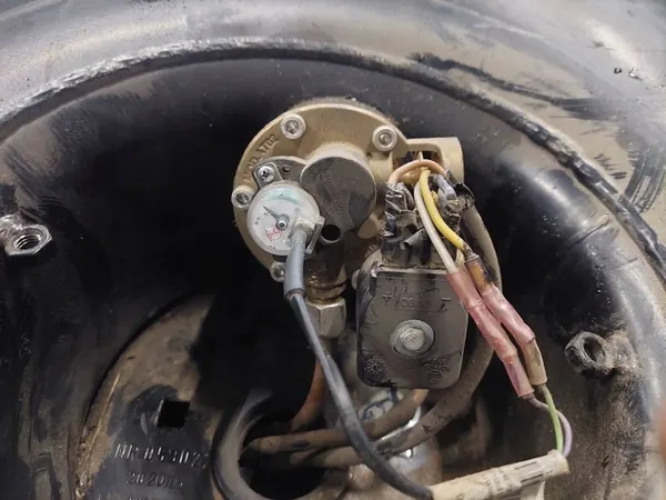 Cilindro de Gas LPG 47L Duplicado para KIA CEED image 4