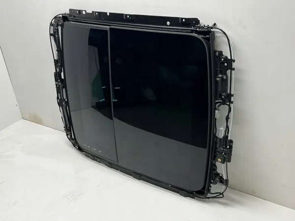 Volvo S90 II Panoramakatto OEM 39842360 image 4
