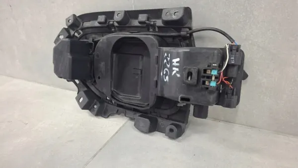 Couvercle de prise OEM 86340-Q4000 Kia Niro EV image 7