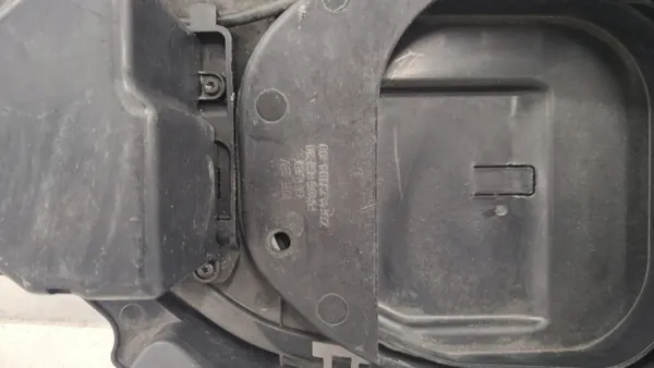 Couvercle de prise OEM 86340-Q4000 Kia Niro EV image 8