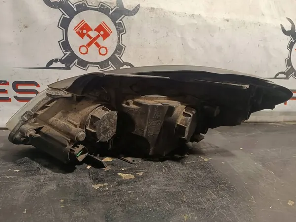 Faros Derecho Kia Ceed 06-09 92102-1H000 image 4