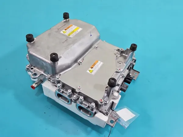 Mitsubishi Outlander III Wechselrichter OEM 9410A163 image 3