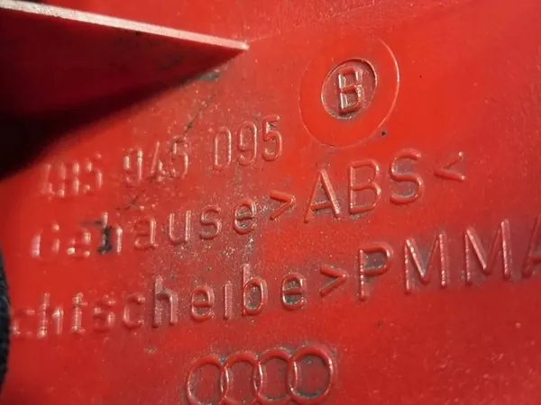 AUDI A6 C5 Luz Trasera Izquierda Sedán 4B5945095 image 3