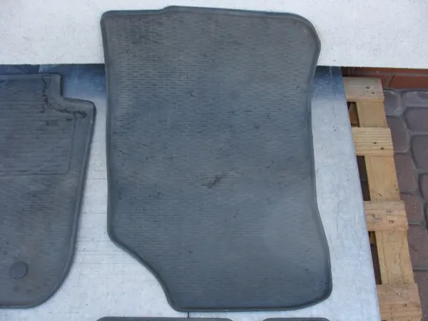 Gummimattor OEM 6001998220 för Dacia Logan/Lift Sedan image 3