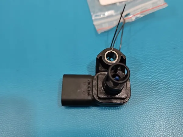 Sensor de pressão de ar OEM 082800-0630 para Opel Insignia B image 3