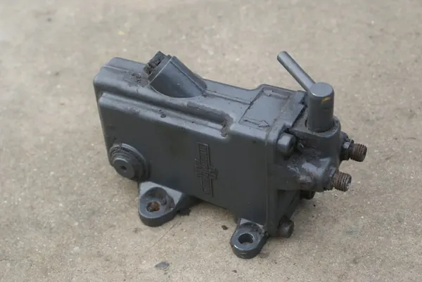 Pompe de levage de cabine Mercedes MB image 2