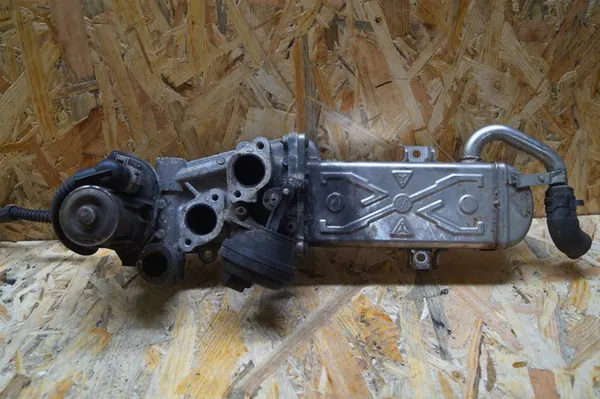 EGR Venttiilin Jäähdytin Volkswagen 11725504 image 2