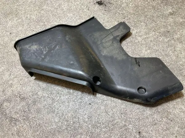 Pièce Carrosserie VW OEM 7E0881328 - État Occasion image 5