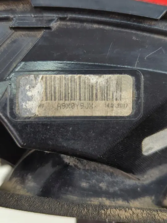 Luz trasera derecha para Peugeot 2008 Facelift 2018 image 8