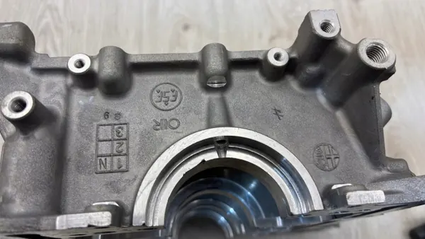Bloco Motor Cabeça Alfa Romeo OEM 2317508 Usado image 4