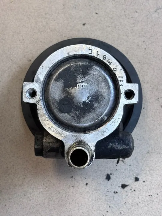 Renault Vel Satis 3.0 dCi Power Steering Pump 2002- image 4