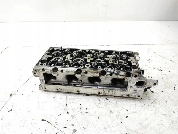 Culasse avec soupapes OEM 04l103373e pour VW image 3