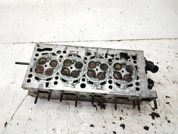Culasse avec soupapes OEM 04l103373e pour VW image 4