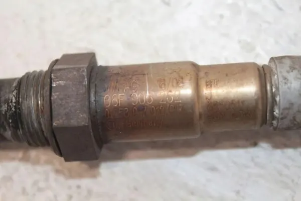 Lambdasond OEM 06F906262J för VW Passat B6 2.0L image 8