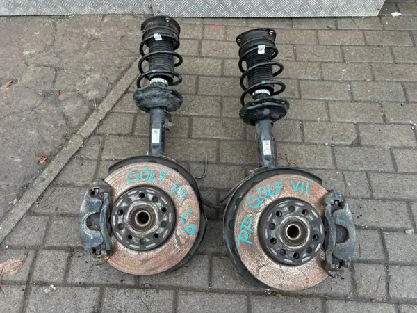 VW Golf VII Etupyöränivelkappale OEM 5Q0413023GP image 2