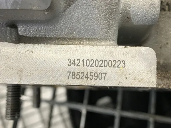 Höger Cylinderhuvud OEM 7852459 för BMW G30 4.4L image 7