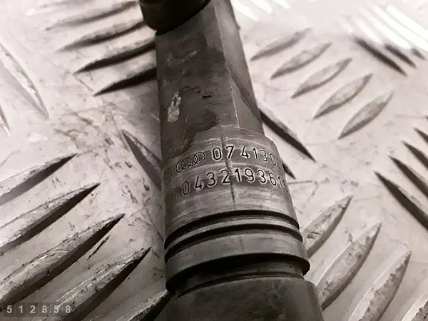 Iniettore Volvo V70 II 2.5 TDI 074130201Q image 3