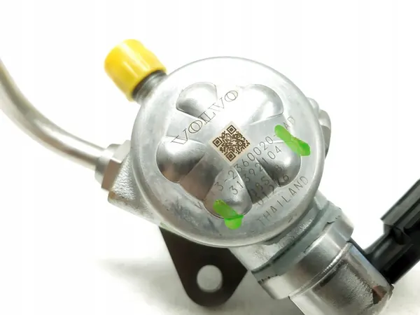 Bomba de combustível VOLVO V40 II 2.0 T2 31392104 image 4