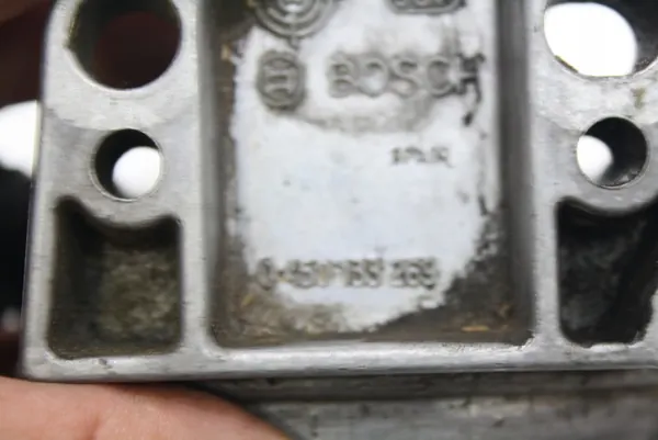 Kraftstofffiltergehäuse-Halterung OEM 0450133269 für Ford Transit image 4