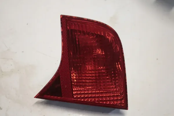 Luz trasera Audi A4 B7 Sedan image 2