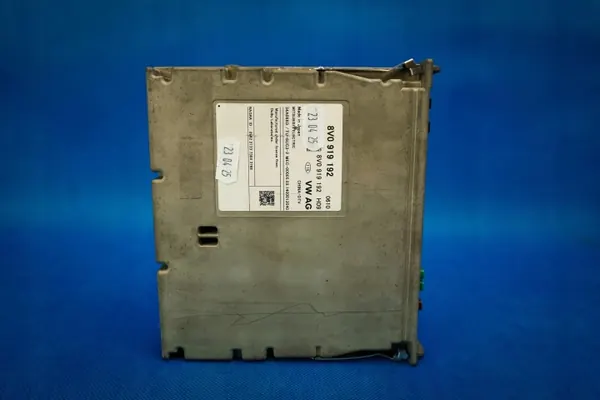 Contrôleur TV Tuner Audi OEM 8V0919192 pour A3/S3 8V image 2
