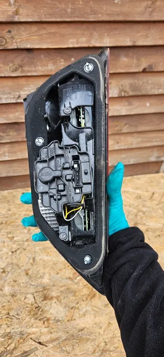 SEAT OE lampa tylna zespolona 5F9945307B image 8