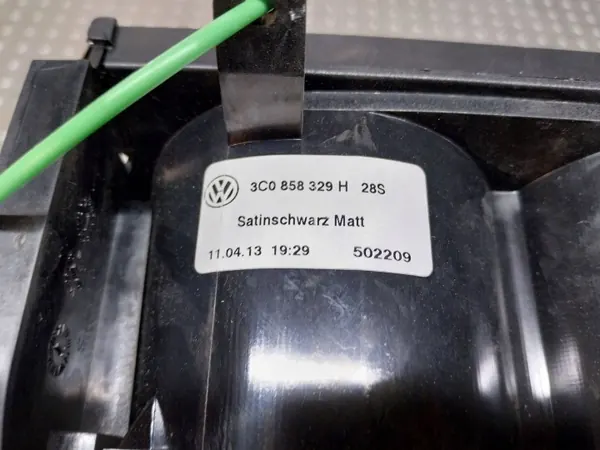 Porte-gobelet console centrale OEM S26380374 VW Passat image 5